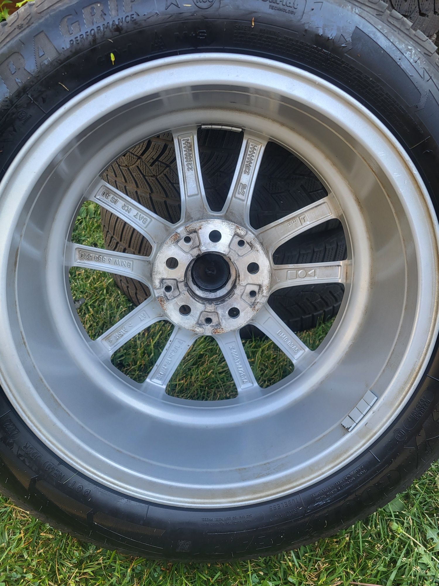 Джанти с зимни гуми 17ки 225 50 17 за BMW G20