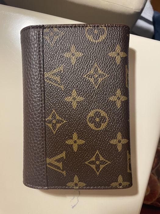 Louis Vuitton Портмоне.