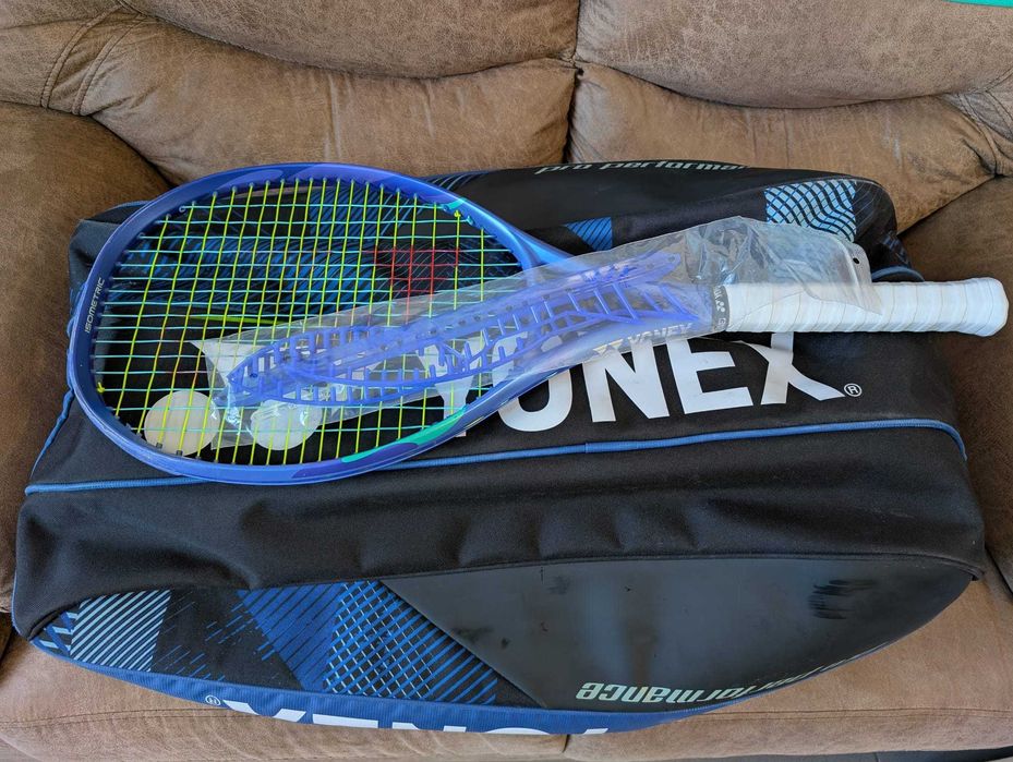 Racheta Yonex Ezone 100  Blast Blue ( 2025 )  300g Grip 2