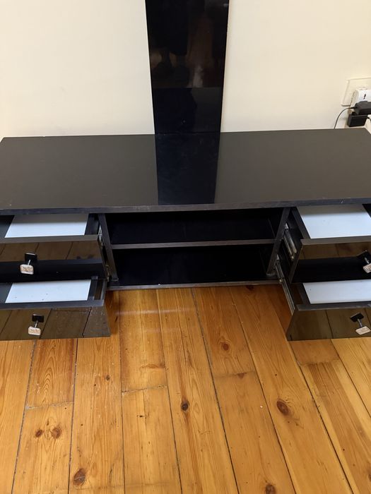 Подставка для телевизора