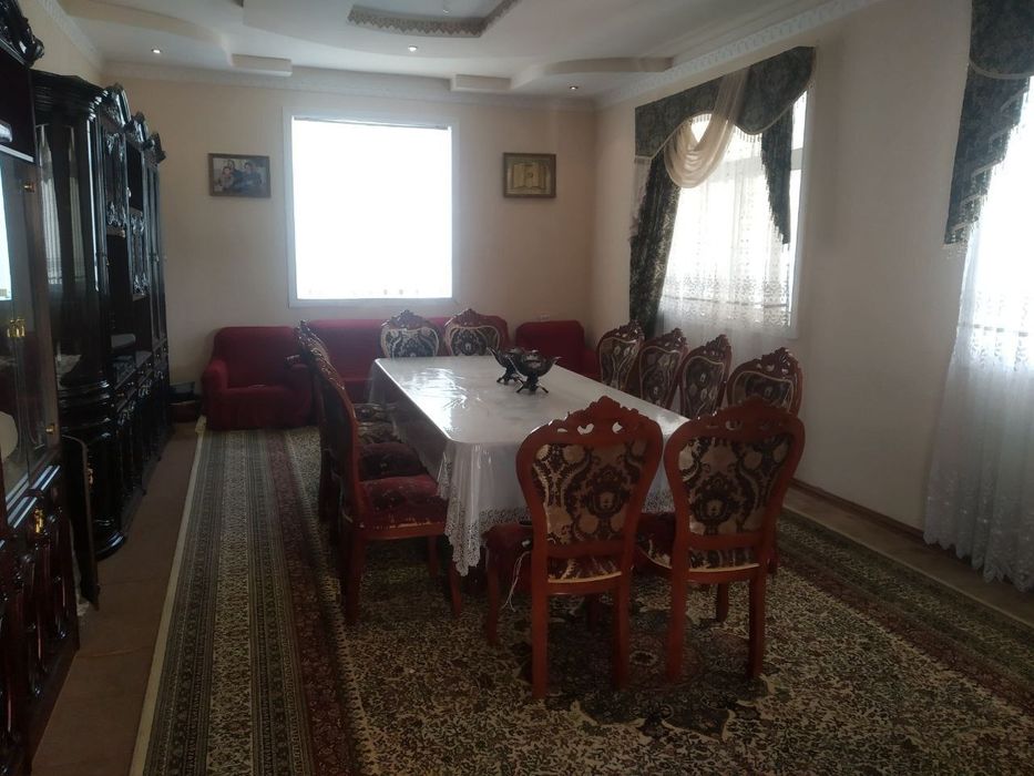 Xovli sotiladi Xonobodda