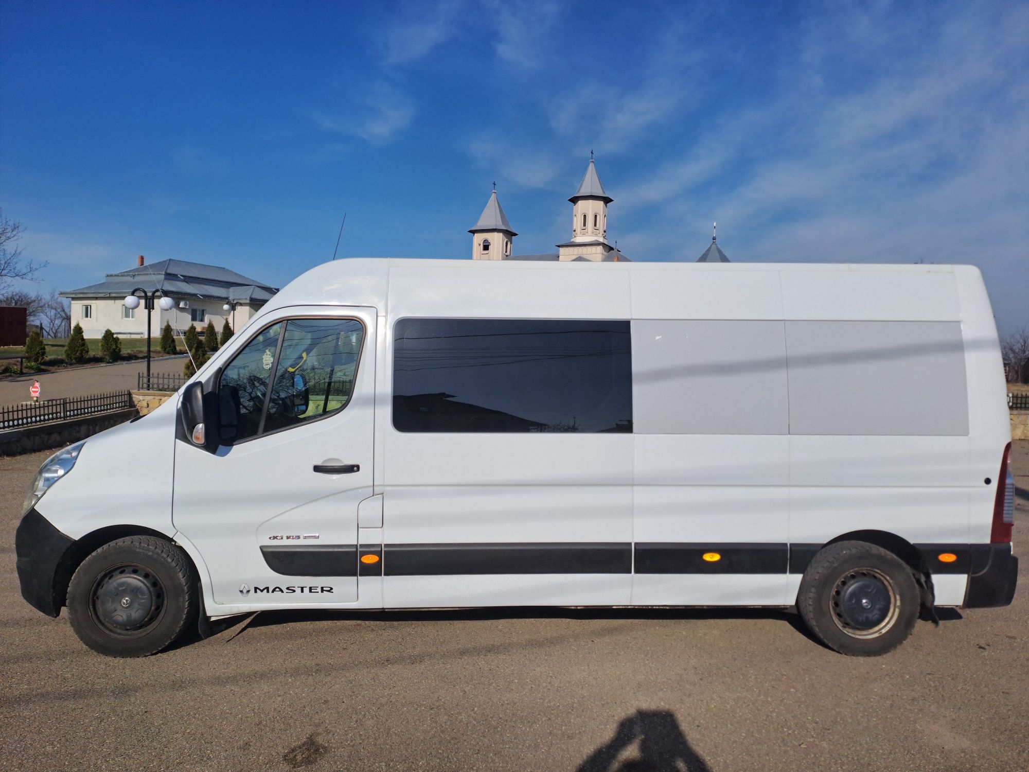 Renault Master 8+1