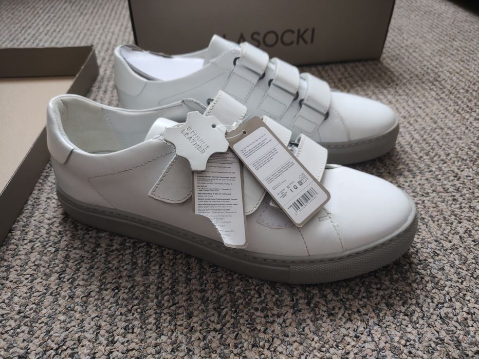 Adidași piele - lasoscki noi
