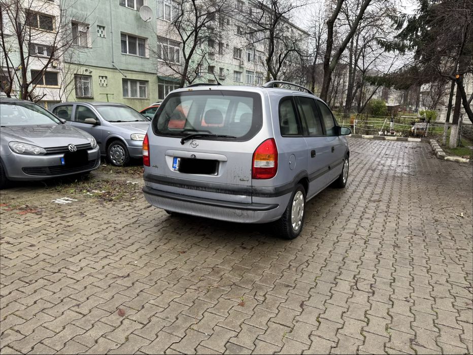Vand Opel Zafira, 1.6 , 16V, benzina, EURO 4, 7 locuri, culoare gri