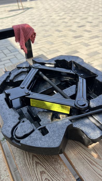 Домкрат в наборе