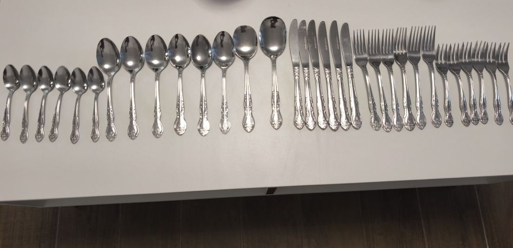 Set de tacâmuri vintage 26 buc