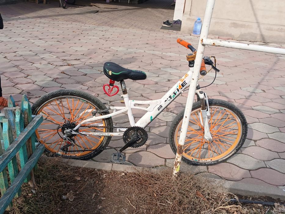 Велосипед.            .