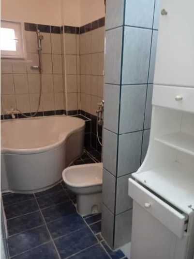 Дава се под наем Тристаен апартамент в Пловдив, Център - 90 кв.м за 346.8 € - Снимка #8