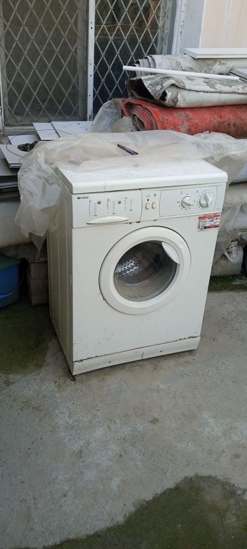 Продается стиральная машина в не рабочем состоянии