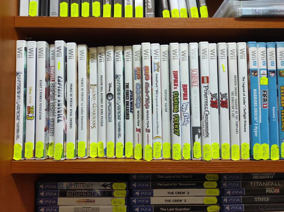 Vindem joc  Nintendo Wii Mario Kart Wii Forgames.ro