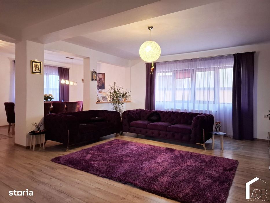 Vila cu 7 camere de vanzare in Paulesti