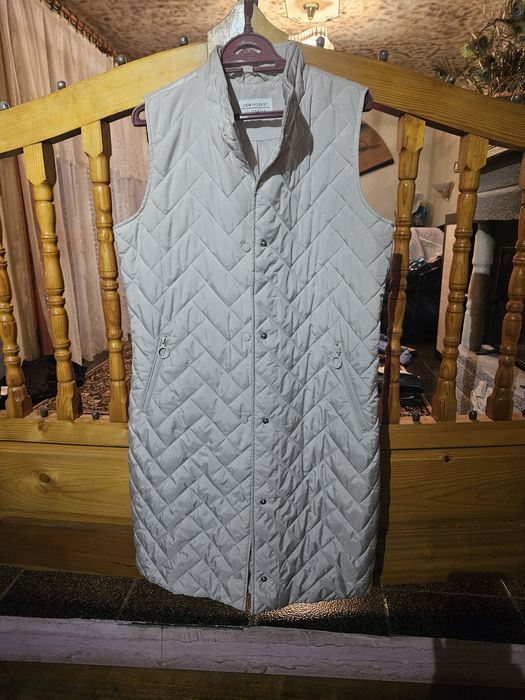 Бежов елек на LCWalkiki