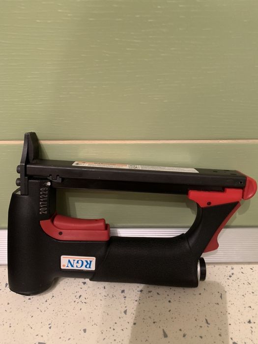 Capsator Pneumatic Tapiterie 80/16