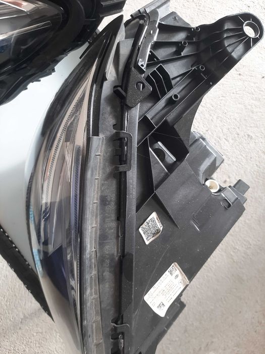 Продавам фарове за Mercedes W213  MULTIBIIM