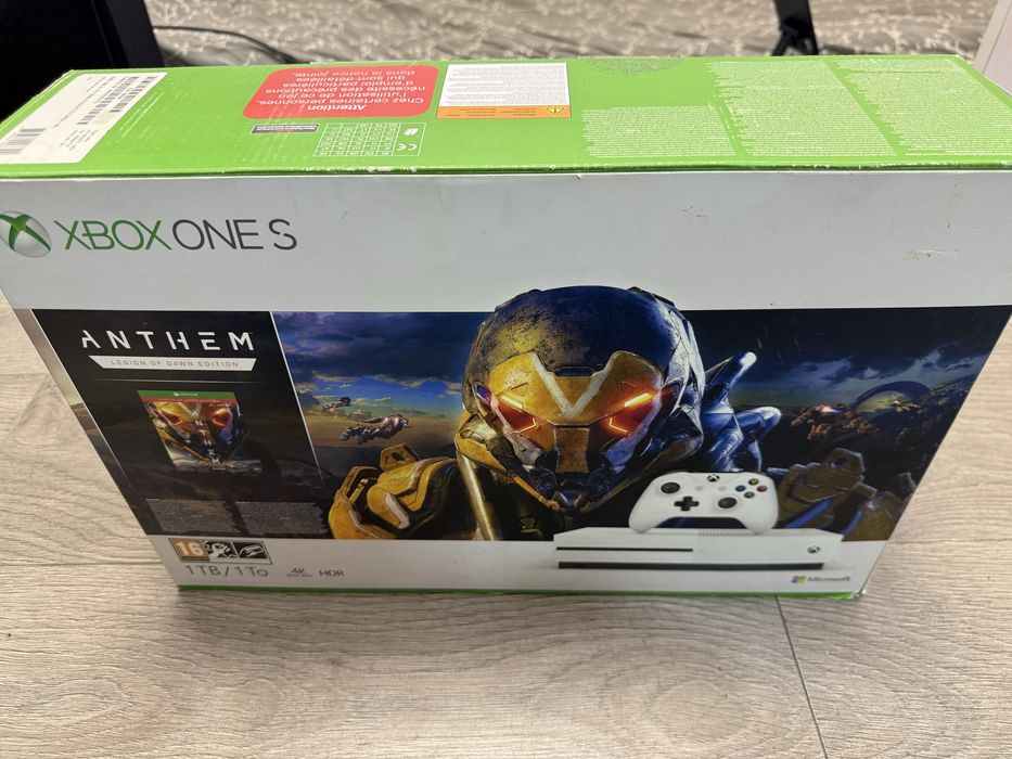 Продается xbox one s в отличном состоянии 1 TB