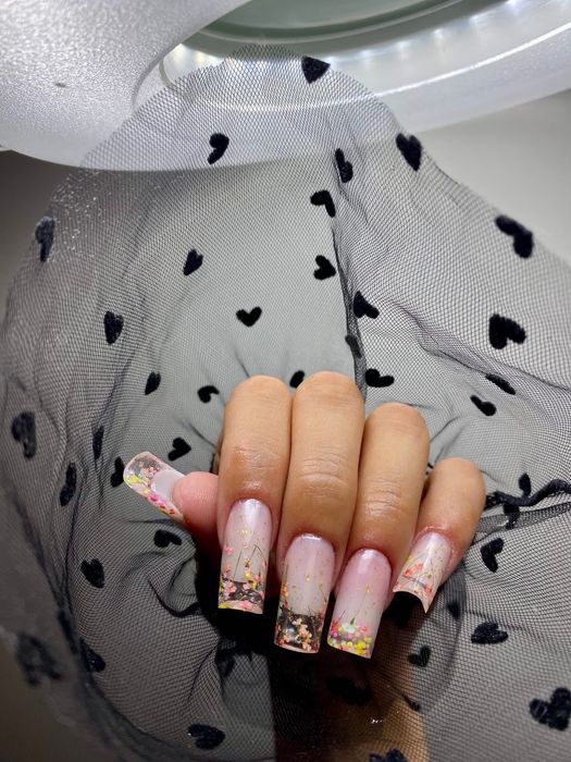 Manichiură-pedichiură