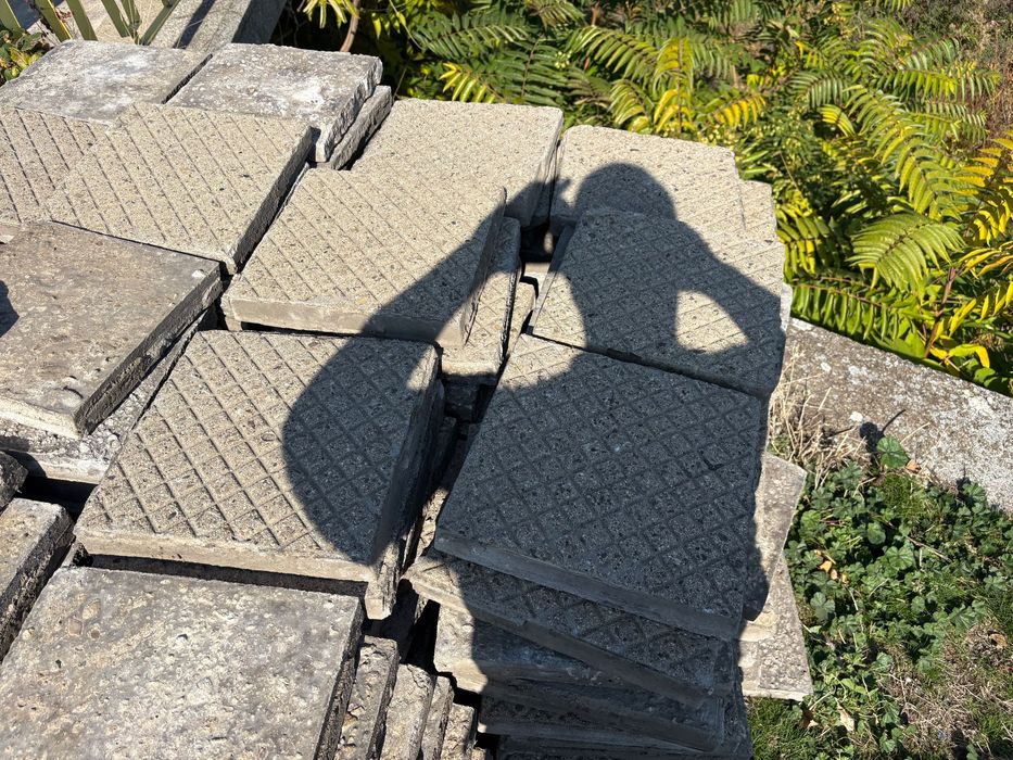 Продавам стари плочки 0,60ст. за брой