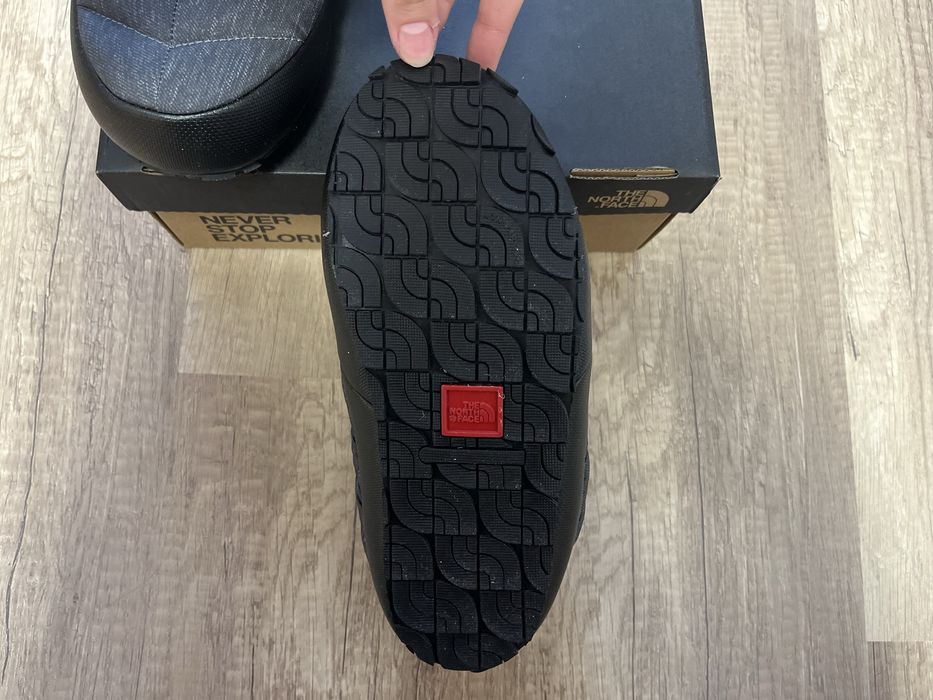 Чисто нови ботушки The north face