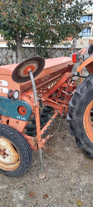 Semanatoare paioase 2,5m cu 21 randuri,despicator hidraulic de 13tone