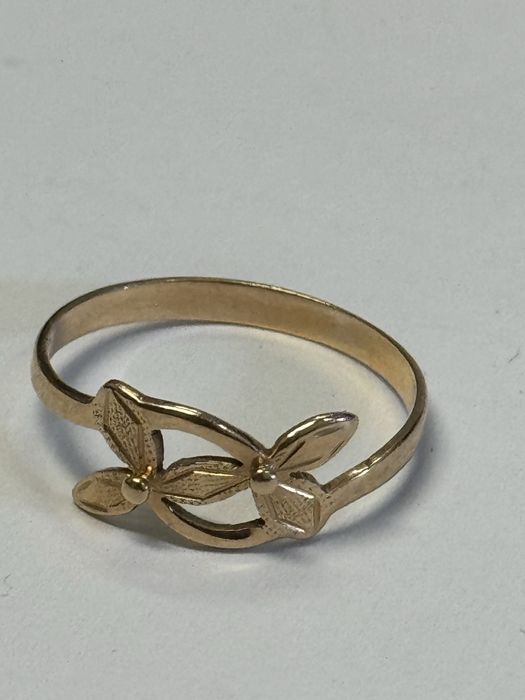 златен дамски пръстен 1.23гр 14к 585