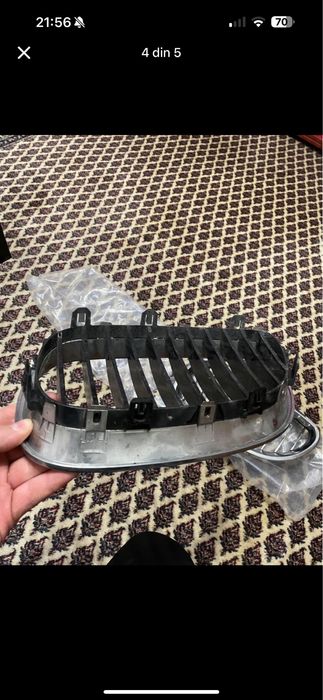 Vand Grile Fata Bmw e60/E61 impecabile Originale!
