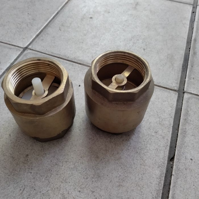 Обратна клапа 1 1/4"