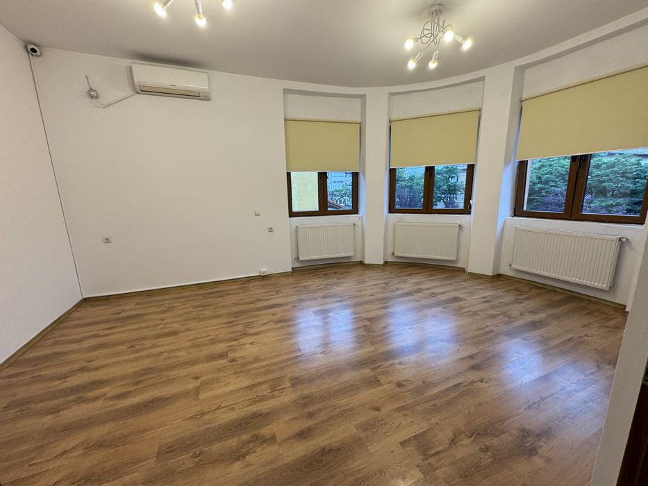 Se inchiriaza casa independenta str Cluj