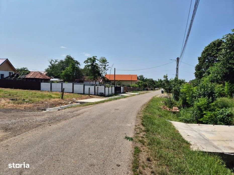 Teren intravilan parcelabil *dubla deschidere - Com. Lelesti