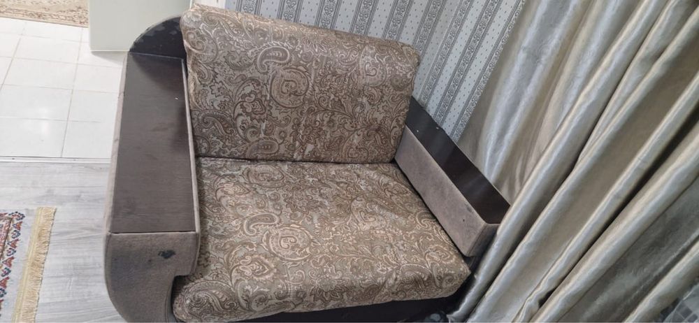 Диван және гарнитур сатылады келісім бойынша