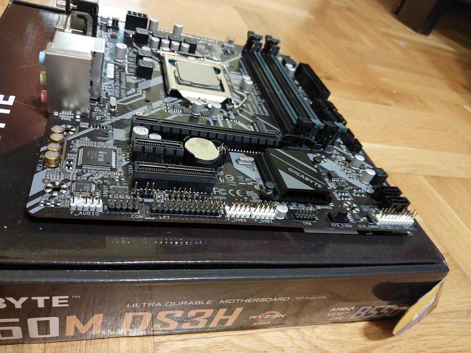 Intel Core i7 8700 + Gigabyte B365M DS3H