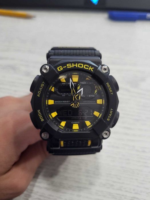 Часовник Casio G-Shock 5637