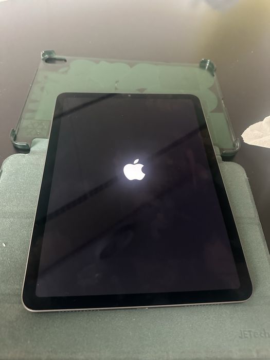 Ipad Air 5 functional pentru piese