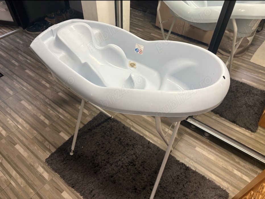 Vând cădița si suport metalic aferent