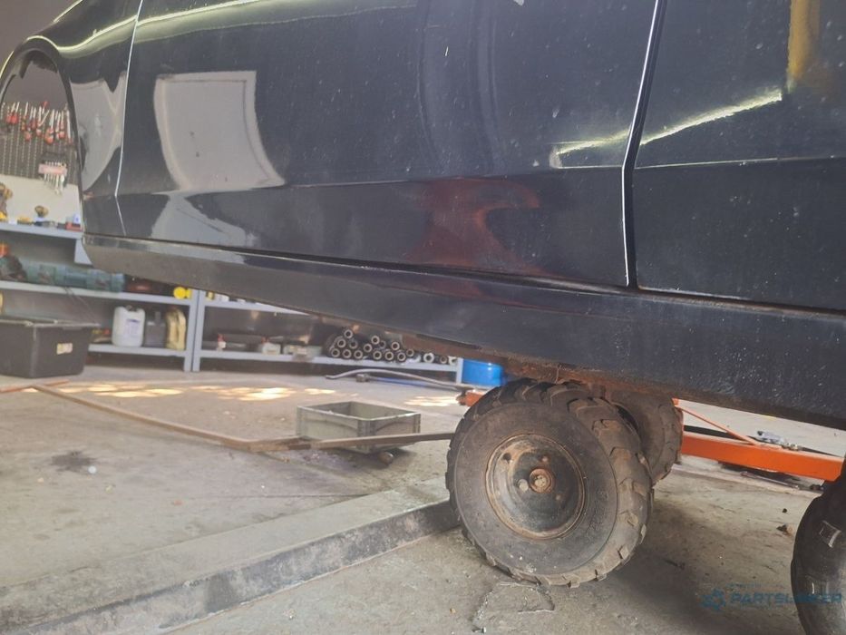 Prag stanga AUDI A4 IV 8K2, B8 2007 - 2015 TDI CAGB, CJCB, CSUB