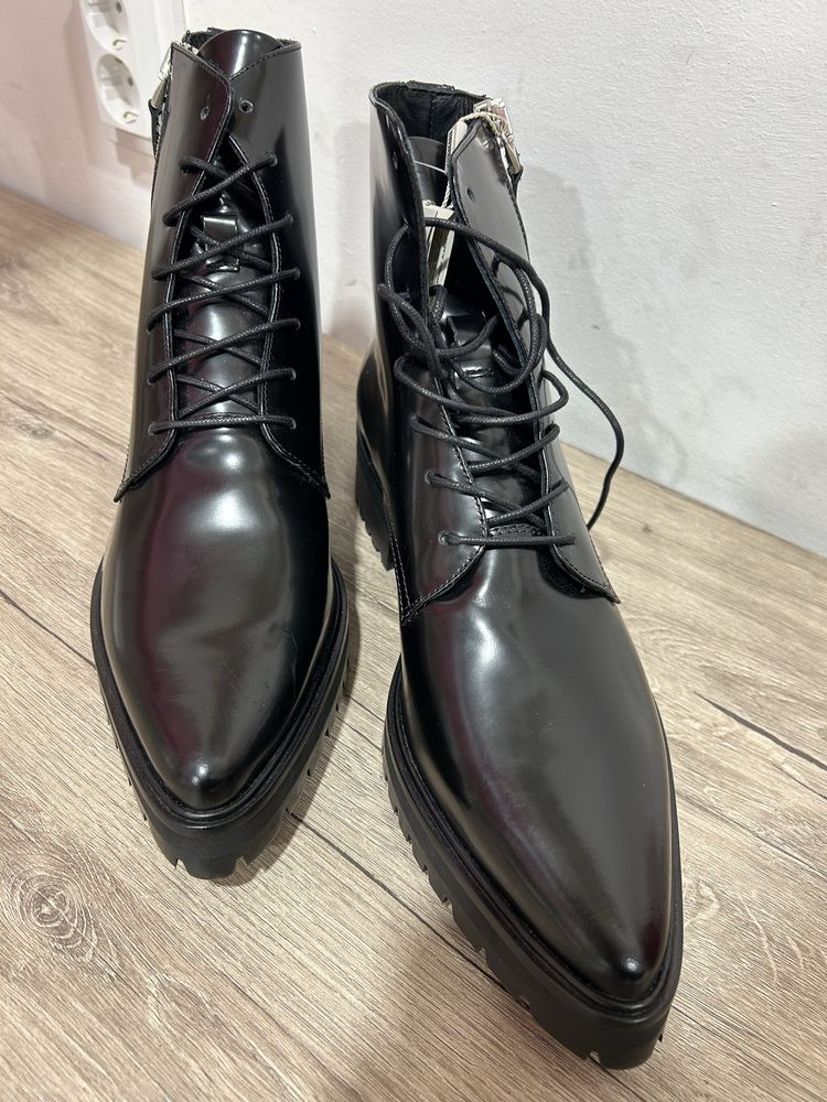 Ghete de piele interior exterior, Uterque by Massimo Dutti