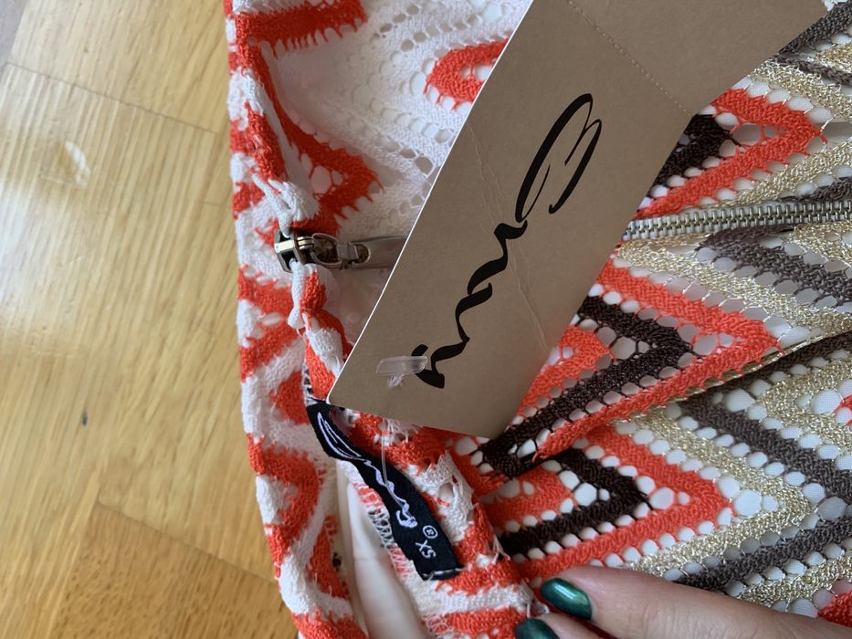 Levis marimea 26 si Tommy Hilfiger S