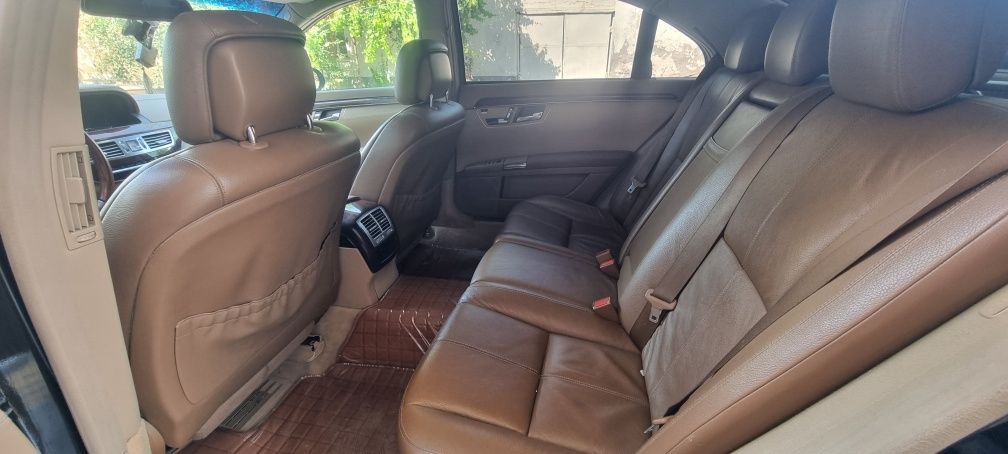 Mercedes benz W221-W222  long.  Ideal xolatda.  Xamma narsasi ishlaydi