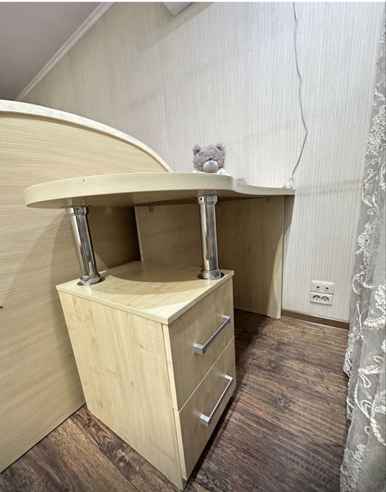 Стол компьютерный