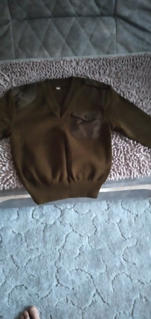 Продам армейский свитер