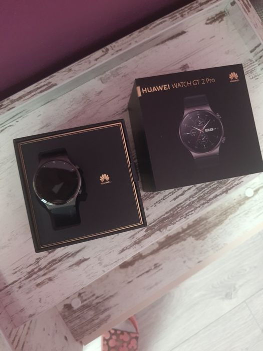 Часовник huawei watch gt 2 pro