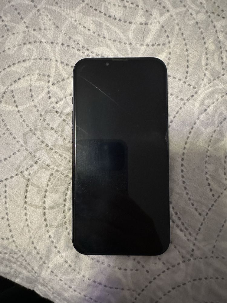 iPhone 13 128gb черен цвят