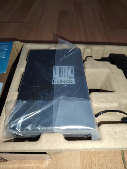 Gigabit desktop switch 8 porturi