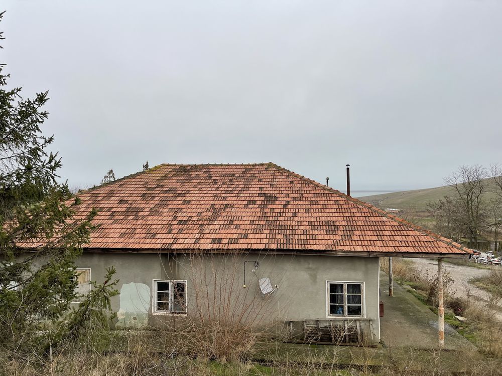 Casă si teren de vânzare