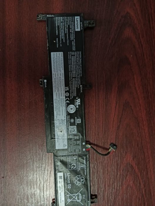 Vând baterie laptop Lenovo