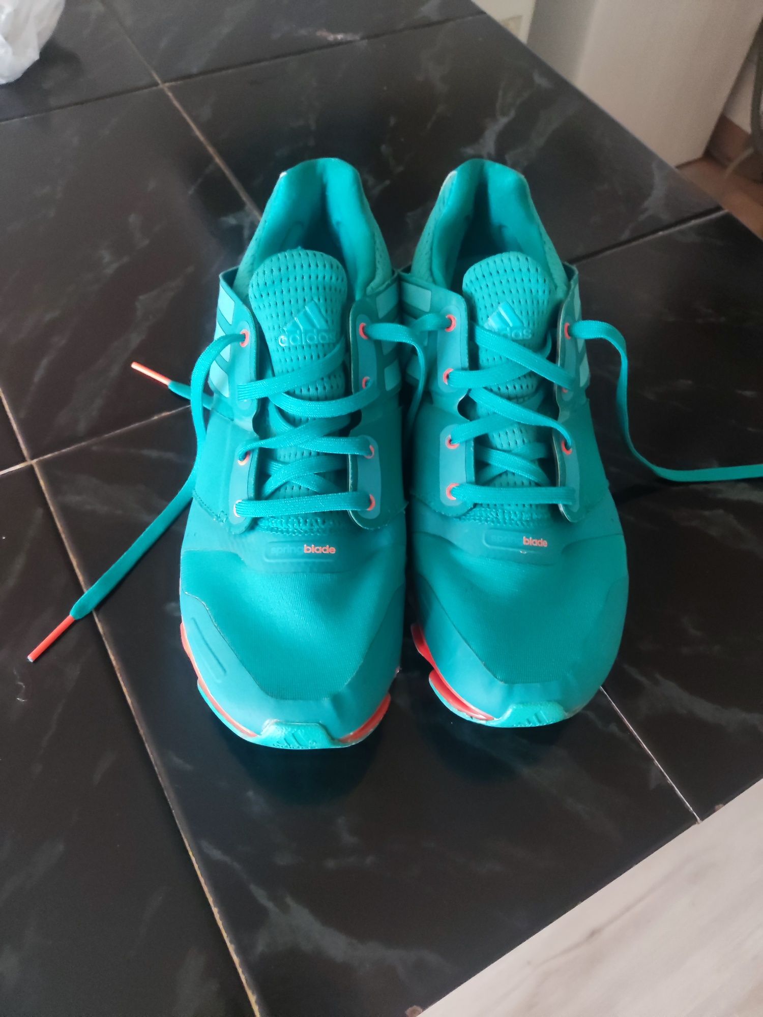 Маратонки Adidas Springblade