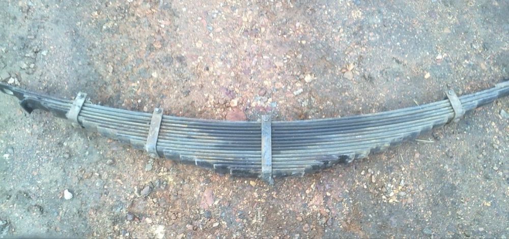 Продам ресоры пару на зил 130 перед