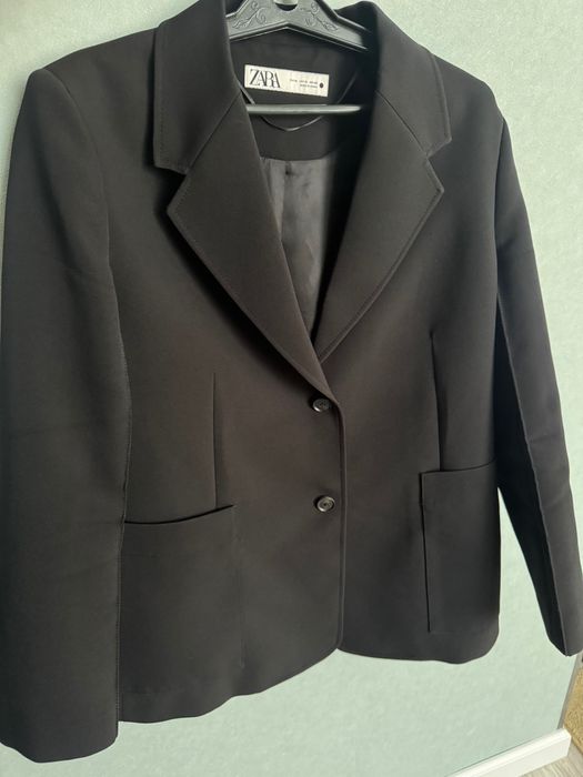 Пиджак черный женский Zara