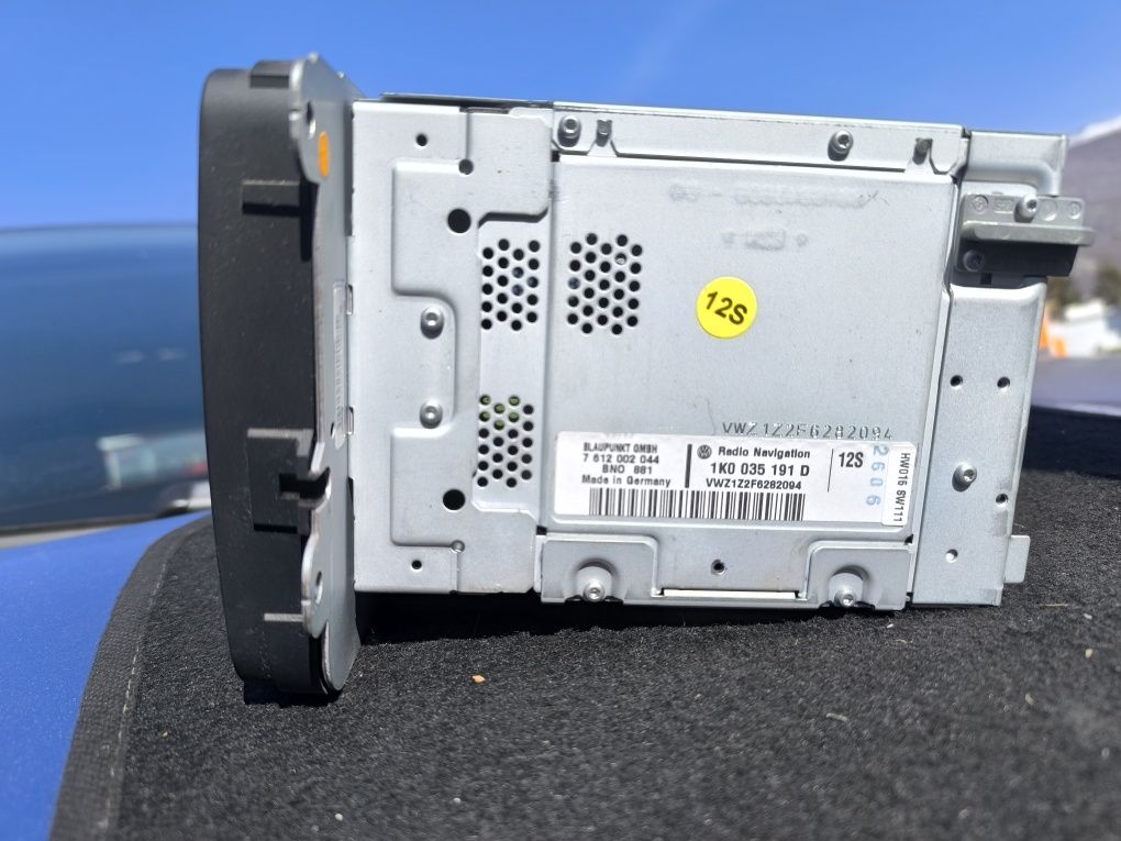 Оригинална мултимедия RNS 300 за Volkswagen