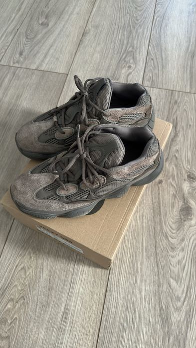 Adidasi yeezy 500 clay brown noi 42