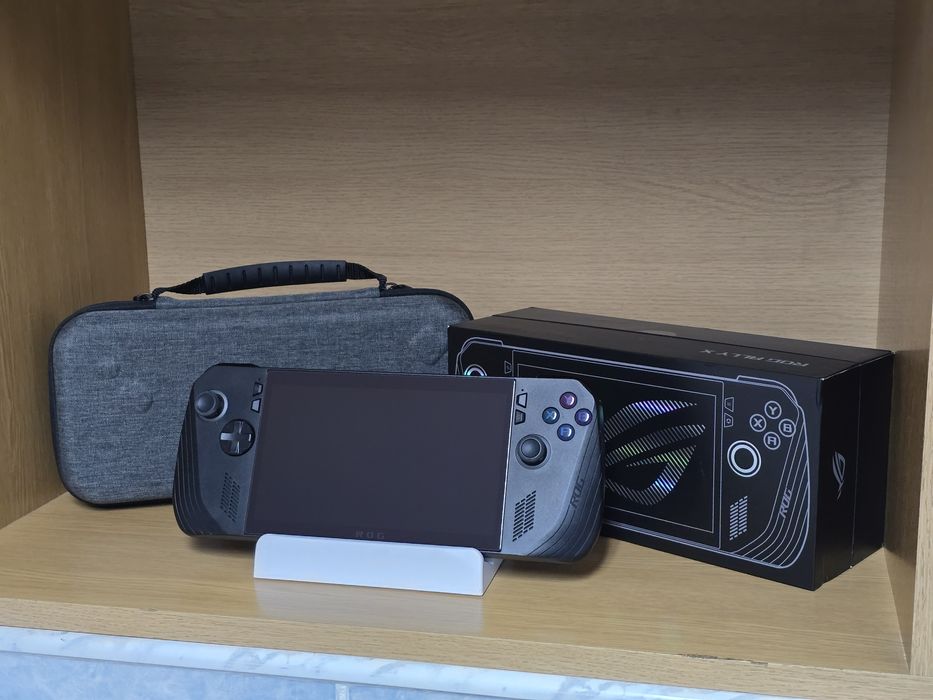 Consola portabila Asus Rog Ally X